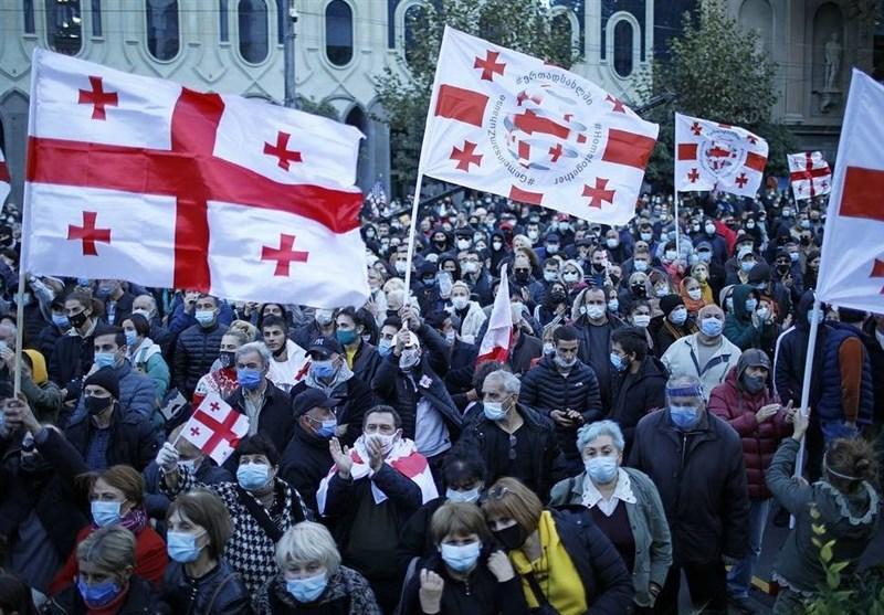 تجمع هواداران مخالفان در پایتخت گرجستان به خشونت کشیده شد