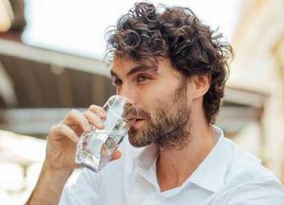 نوشیدن آب و 5 تاثیر شگفت انگیز آن روی مغز