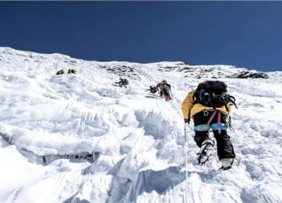 کوهنوردان شیرازی گرفتار در ارتفاعات دنا در سلامت هستند