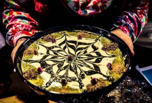 زنجانی ها در تدارک جشنواره آش زنجانی ها در تدارک جشنواره آش