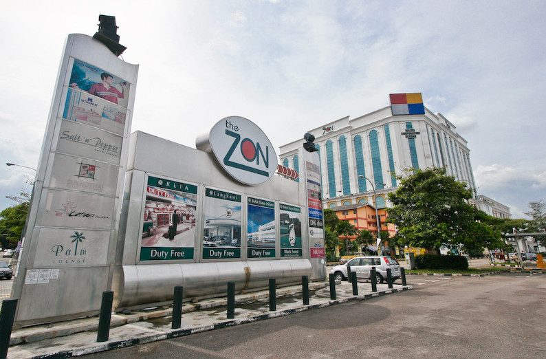 The Zon Shopping Paradise مرکز خرید زون لنکاوی مالزی